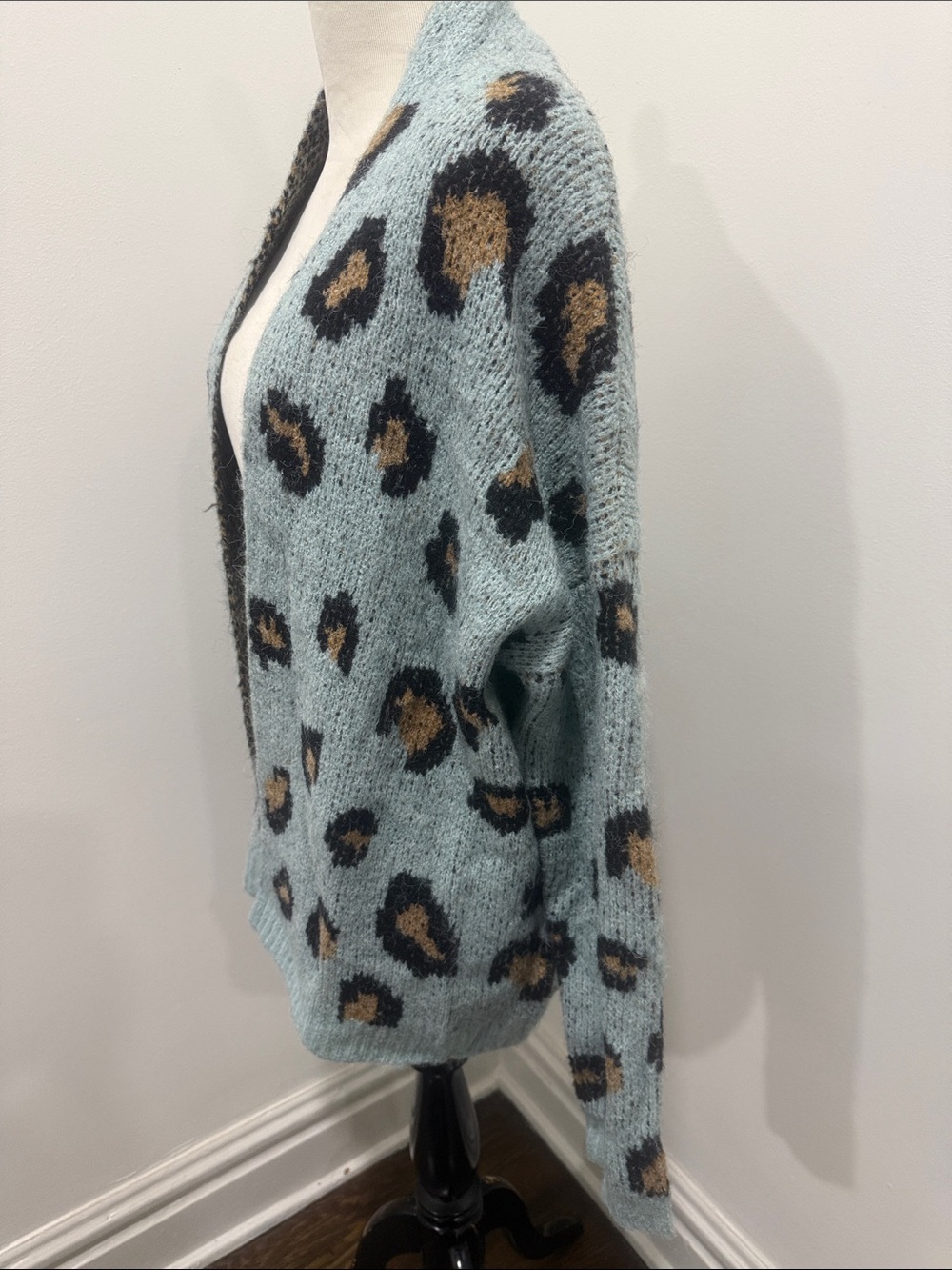 Hem & Thread Angora Blend Blue Green Leopard Print Open Cardigan Sweater S/M - Picture 2 of 8